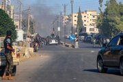 Israel steps up attacks on Syria, bombs army HQ in Damascus