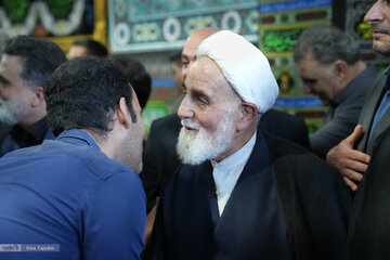 حسین شریعتمداری، ناطق نوری را هم از جرگه انقلاب خارج کرد!