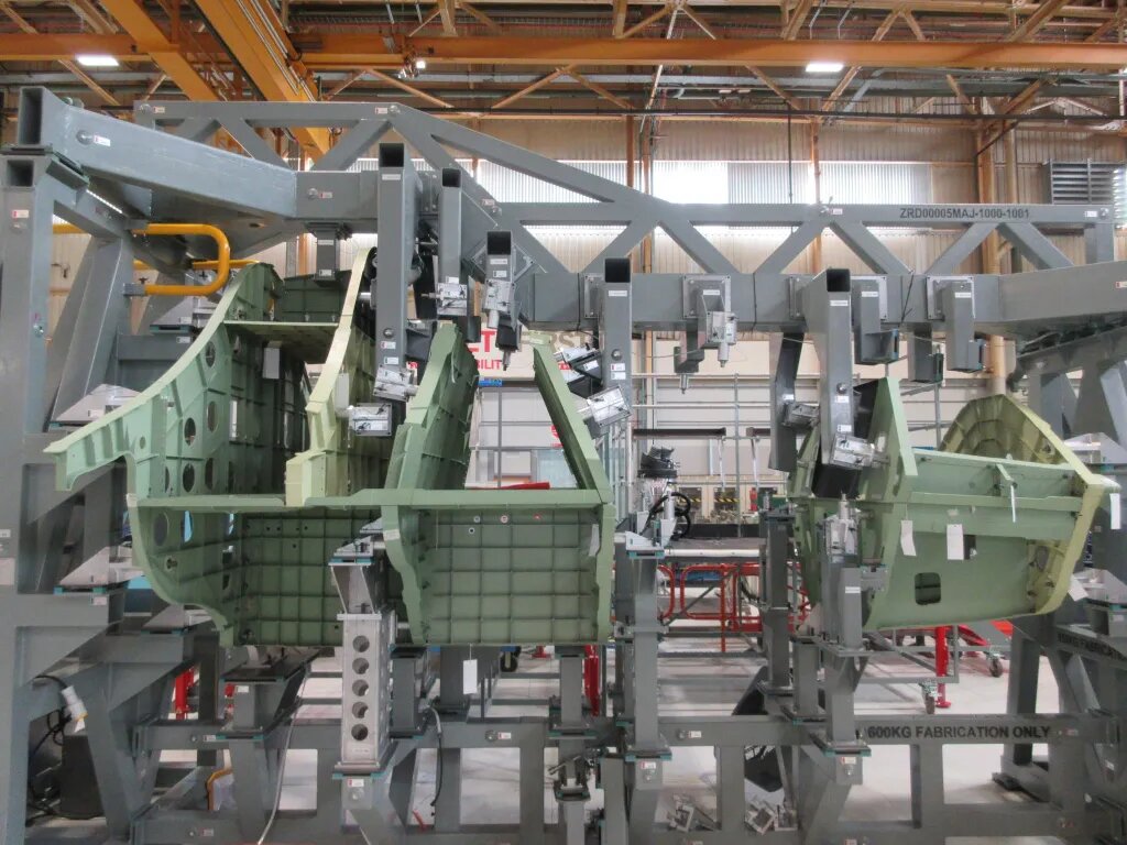 جنگنده نسل ششم انگلیس «F-۳۵» را به زیر میکشد؟ / جدال پنهانکارها