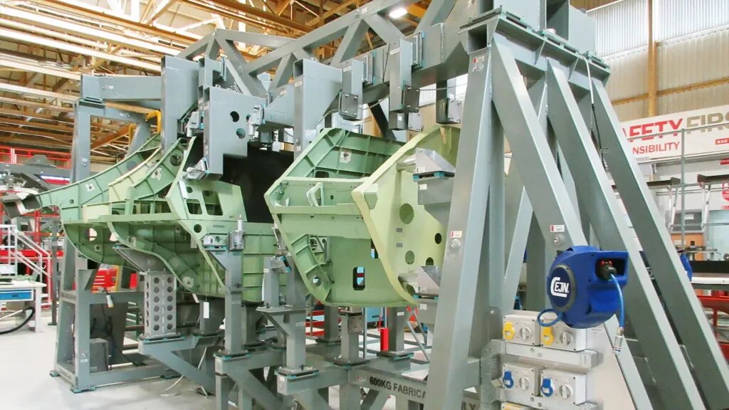 جنگنده نسل ششم انگلیس «F-۳۵» را به زیر میکشد؟ / جدال پنهانکارها