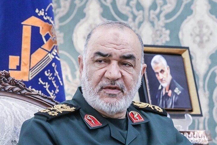 روایت دختر سردار سلامی از لباس سپاه پدرش/ درخواست پسر شهید محمود باقری از زائرین اربعین