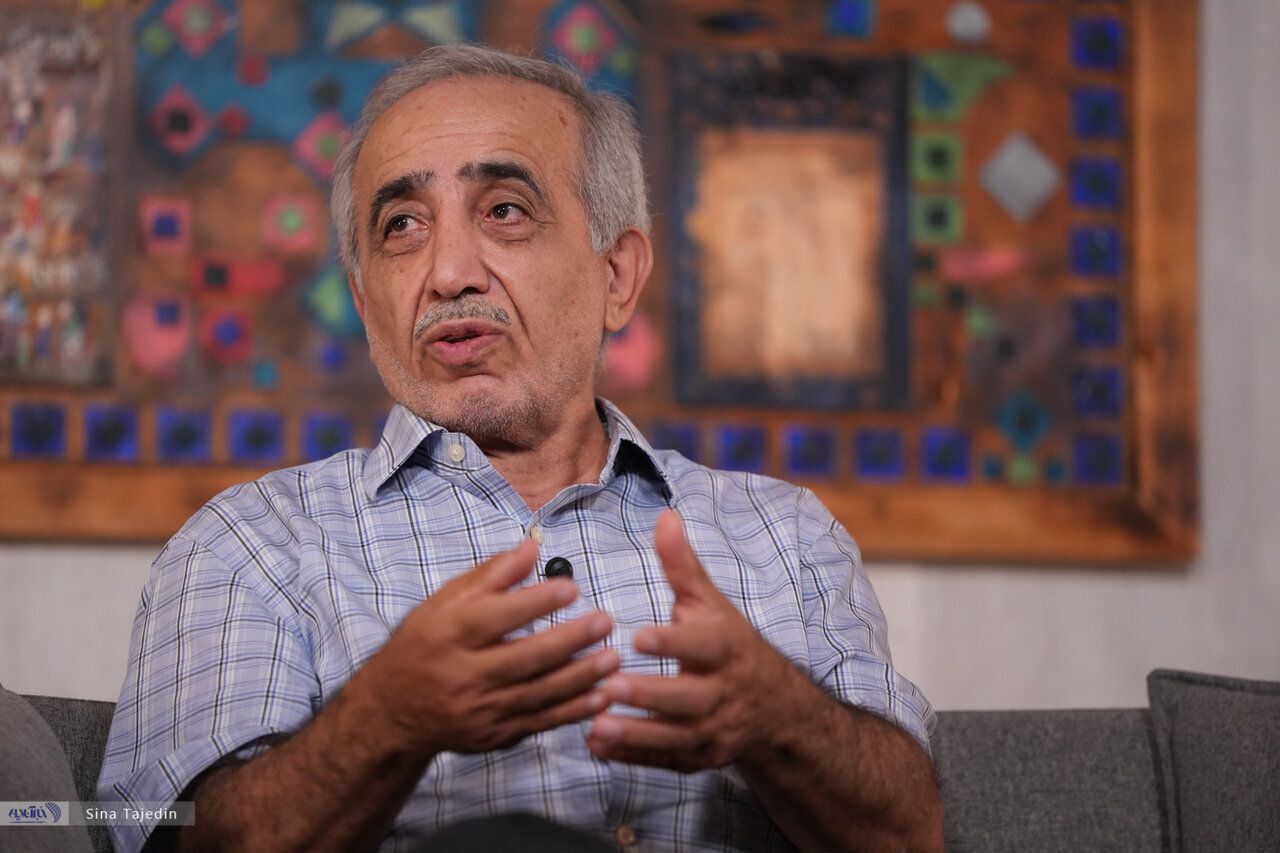 ببینید| نوحههایی که نه دارای مبنا در ملیت ماست، نه در فرهنگ ما و نه در تاریخ ما ببینید| نوحههایی که نه دارای مبنا در ملیت ماست، نه در فرهنگ ما و نه در تاریخ ما