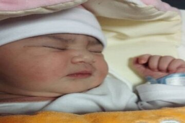 تولد نوزاد دختر با بیش از ۵ کیلوگرم وزن تولد نوزاد دختر با بیش از ۵ کیلوگرم وزن