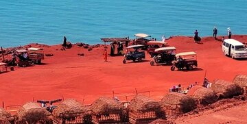 اجرای ۱۳ طرح زیربنایی با هدف توسعه جزیره هرمز