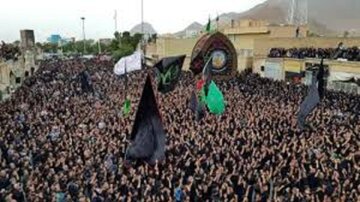 گزارش حیرت‌آور جهانگرد انگلیسی از محرم یزد در اوایل سلطنت رضاشاه