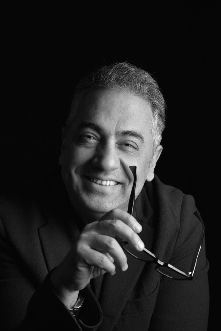 اینجا ایران است، زخمخورده، ولی پابرجا