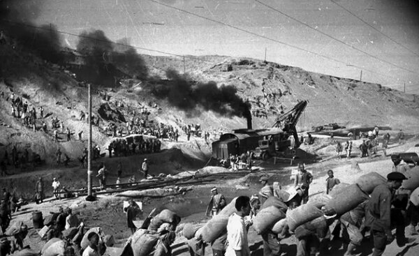مجموعه عکس/ از بُرقع تا بروکراسی؛ شوروی چگونه ۱۰۰ سال پیش ازبکستان را تغییر داد؟