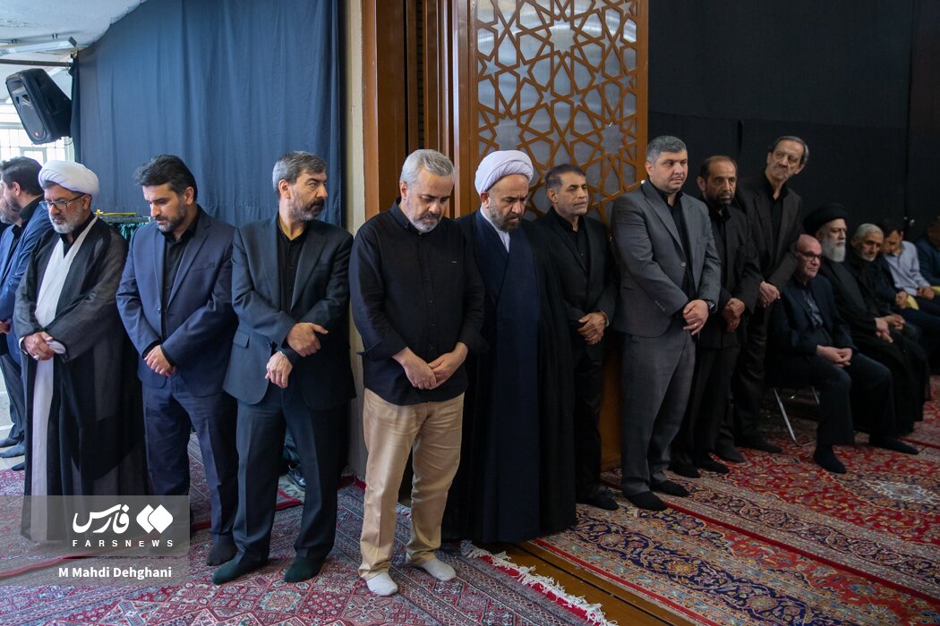 عکسهایی از مراسم چهلم شهید سردار باقری / خوش و بش عزیز جعفری و قاآنی / سردار نجات، حسین علایی و زاکانی در کنار یکدیگر 2