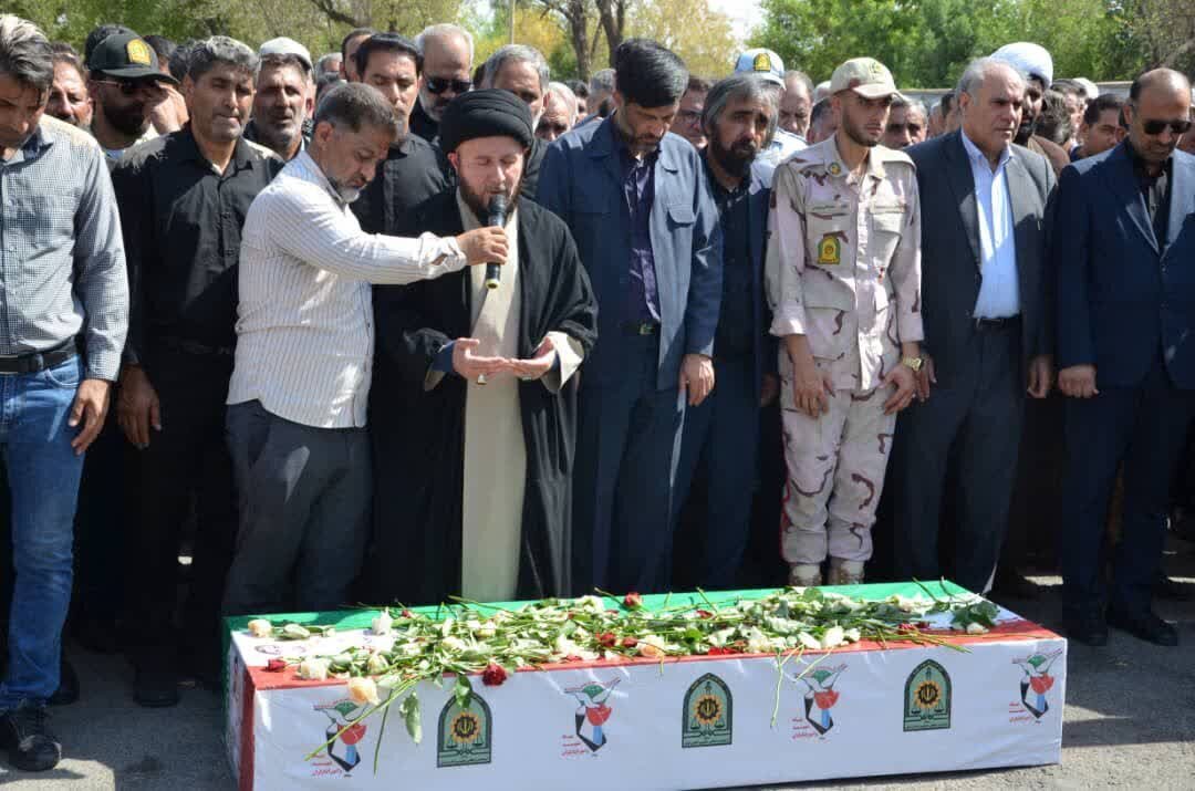 تشییع باشکوه پیکر شهید سجاد ادیب در اندیمشک