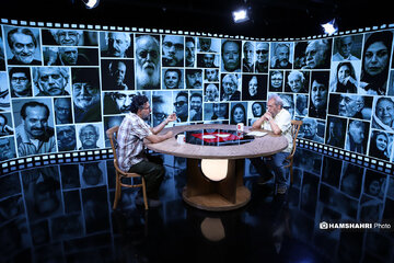 متأسفم که سخنگوی دولت از این فیلم دفاع کرد! متأسفم که سخنگوی دولت از این فیلم دفاع کرد!