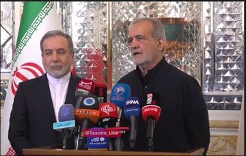 پزشکیان: وقتی نماینده بودم خیلیها من را تحویل نمیگرفتند/ اگر قرار بود با همان نگاه گذشته تغییر ایجاد شود تا حالا شده بود؛ باید نگاه را عوض کرد پزشکیان: وقتی نماینده بودم خیلیها من را تحویل نمیگرفتند/ اگر قرار بود با همان نگاه گذشته تغییر ایجاد شود تا حالا شده بود؛ باید نگاه را عوض کرد