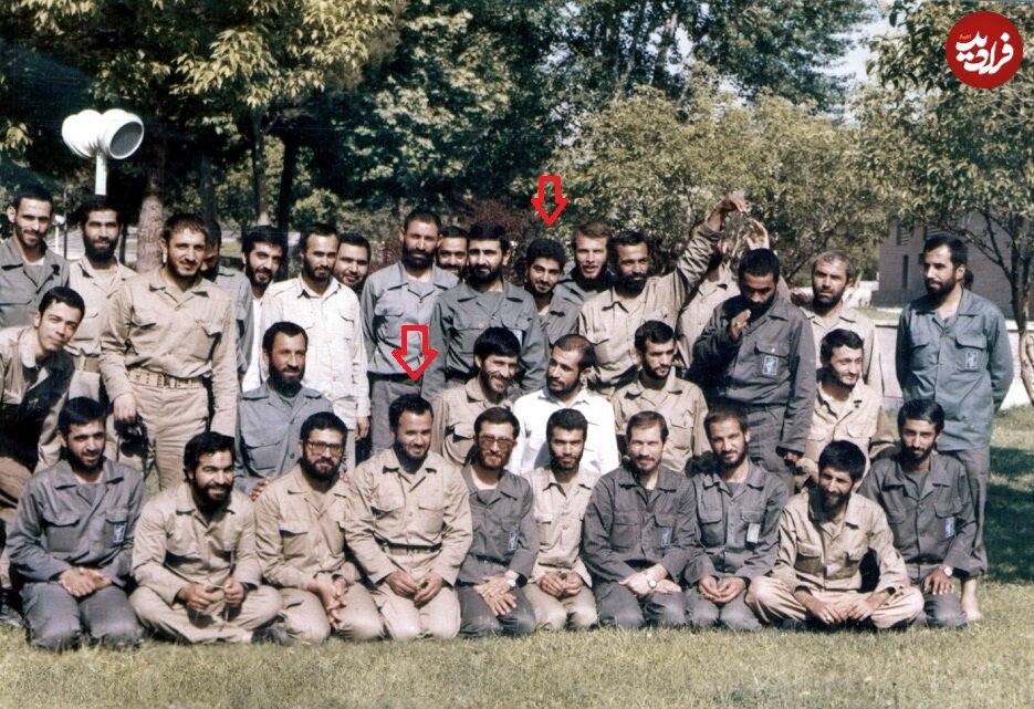عکس/ سرلشکر رشید در کنار سردار سلیمانی و فرماندهان جنگ در دهه ۶۰