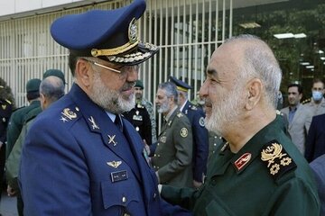 فرمانده نیروی هوایی ارتش: فقدان سردار سلامی ضربه سختی به نیروهای مسلح وارد کرد / شهید سلامی نوری خاص در چهره اش جلوه گر بود
