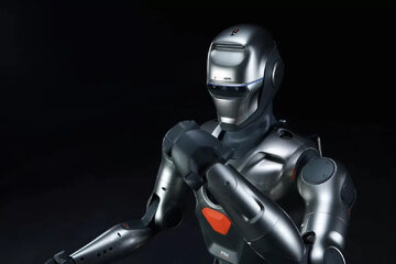 ببینید |  راهب رباتیکی که مشاوره معنوی می‌دهد!