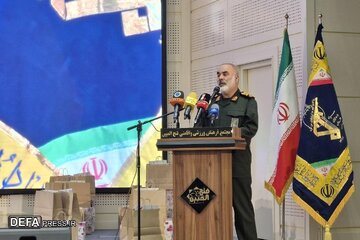 توصیف فرمانده نیروی زمینی سپاه از بهترین و شادترین لحظات یک رزمنده / یاران امام خامنهای دشمن را شکست دادند