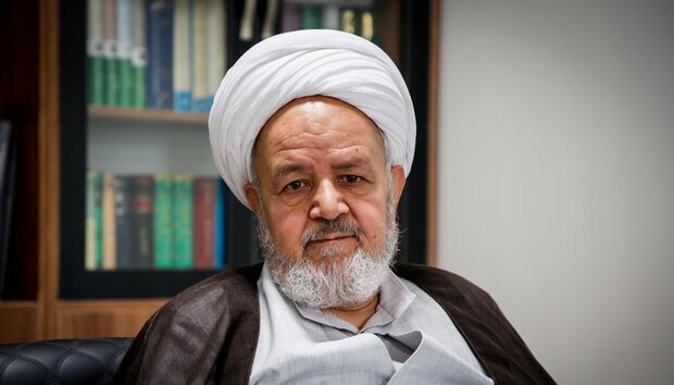 رئیس دفتر عقیدتی سیاسی فرمانده کل قوا: آیا این درست است که مردم غزه برای زنده ماندن برگ درخت، علف و ریشه درخت بجوند؟/ امت اسلامی باید به پا خیزند رئیس دفتر عقیدتی سیاسی فرمانده کل قوا: آیا این درست است که مردم غزه برای زنده ماندن برگ درخت، علف و ریشه درخت بجوند؟/ امت اسلامی باید به پا خیزند