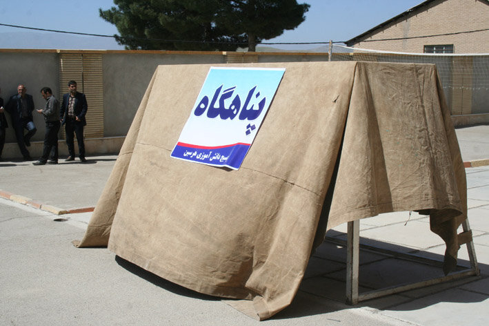 هشدار درباره ساده‌سازی مفهوم پناهگاه/ «صحبت درباره استفاده از مدارس، مساجد یا پارکینگ‌ها به‌عنوان پناهگاه، حیرت‌آور است»
