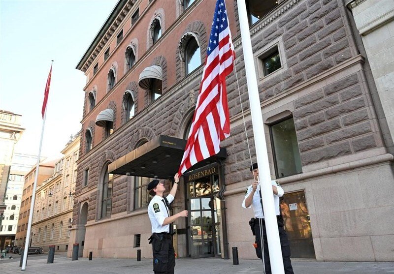 آمریکا اقدام به مسدود کردن حریم هوایی الپاسو کرد. آمریکا اقدام به مسدود کردن حریم هوایی الپاسو کرد.