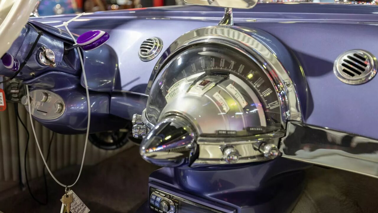 سفینهای از دهه ۵۰ میلادی / خودروی حبابی دوباره در مدار فروش قرار گرفت