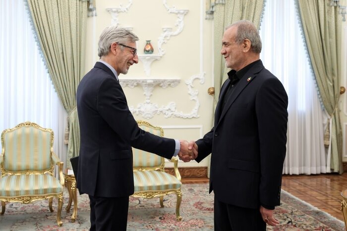 آشنایی با سفیر جدید فرانسه در ایران؛ دیپلماتی با حافظه تاریخی از تهران