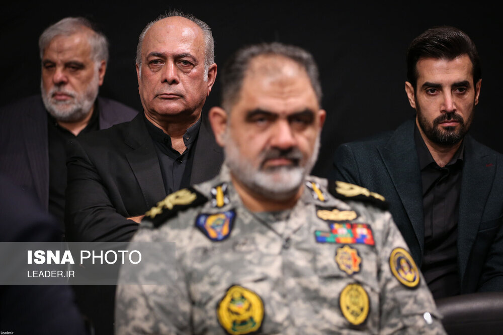 مراسم بزرگداشت شهدای جنگ تحمیلی 12 روزه با حضور رهبر انقلاب +تصاویر