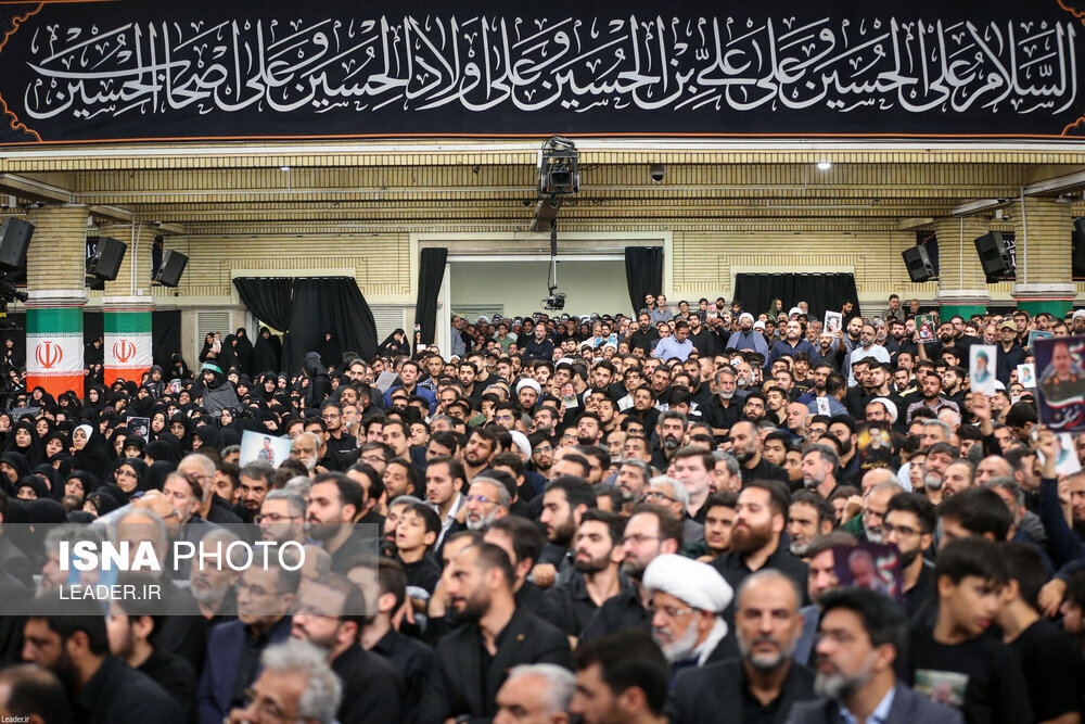 مراسم بزرگداشت شهدای جنگ تحمیلی 12 روزه با حضور رهبر انقلاب +تصاویر