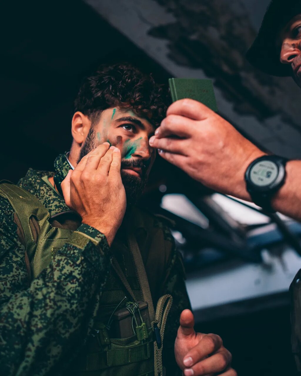 خبر : عکس | ستاره منچسترسیتی در میدان جنگ؛ مدافع سیتیزنها کماندو شد! 4 عکس | ستاره منچسترسیتی در میدان جنگ؛ تعطیلاتی به سبک کماندوها!