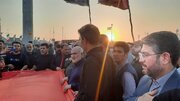 بزرگترین پرچم عزای حسینی جنوب غرب کشور در مرز شلمچه به اهتزاز در آمد