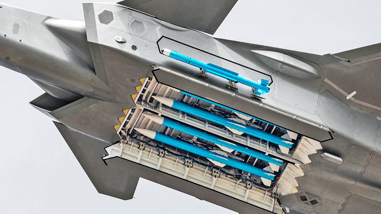 «اژدهای نیرومند»، جنگنده پنهانکار چین تا دندان مسلح شد