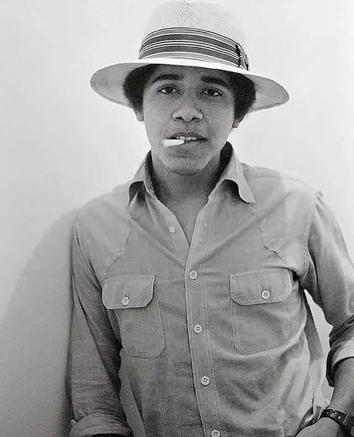 عکس/ باراک اوباما در نوزده سالگی، سال اول دانشگاه