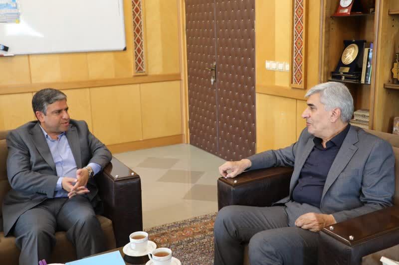 دستیار رئیس جمهور: آماده تکمیل پروژههای نیمه تمام استان اردبیل هستیم