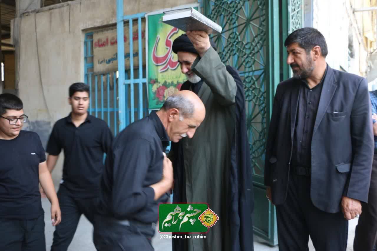 حرکت نخستین کاروان اتوبوسی زائران اربعین از چهارمحال و بختیاری بهسوی مرز شلمچه