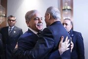 ببینید | شعرخوانی شهباز شریف از سعدی در حضور پزشکیان