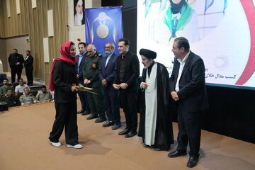 تجلیل از قهرمانان ورزش استان آذربایجان‌غربی