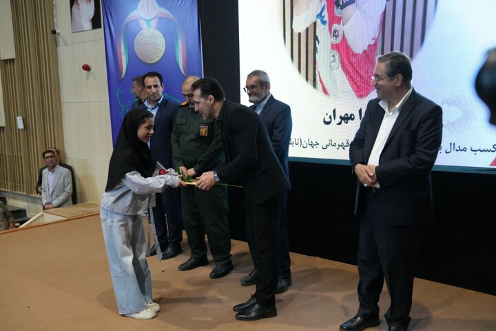 تجلیل از قهرمانان ورزش استان آذربایجان‌غربی