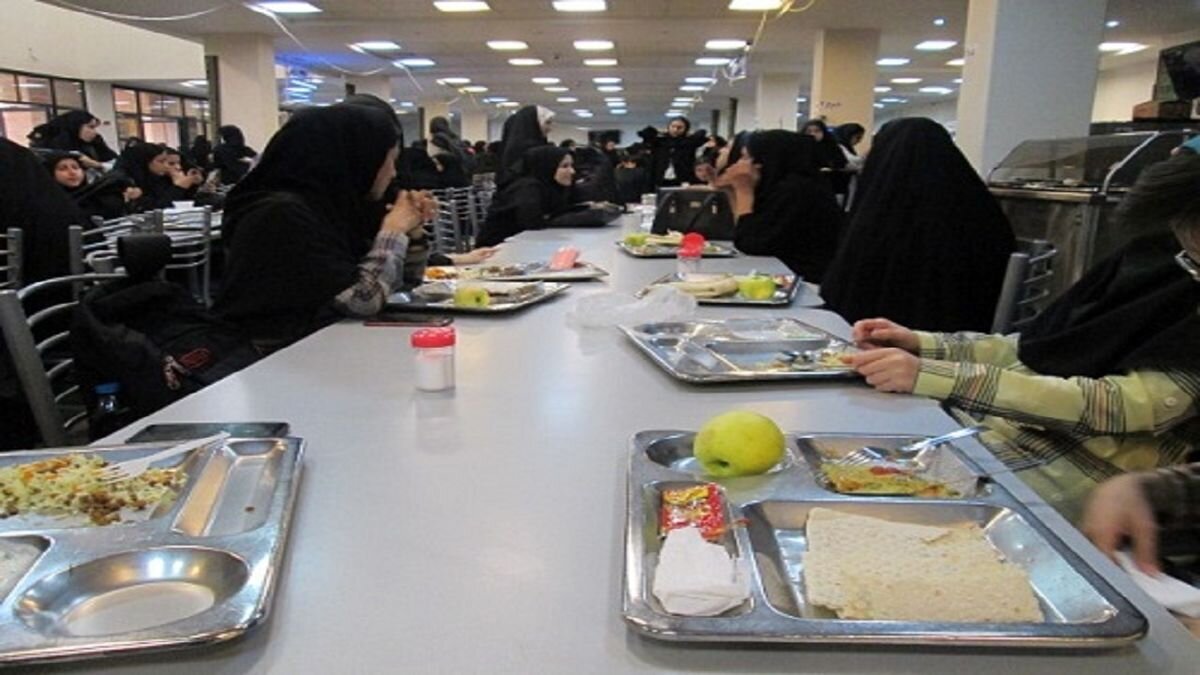 لغو قرارداد با پیمانکار طبخ و توزیع غذای دانشجویان دانشگاه