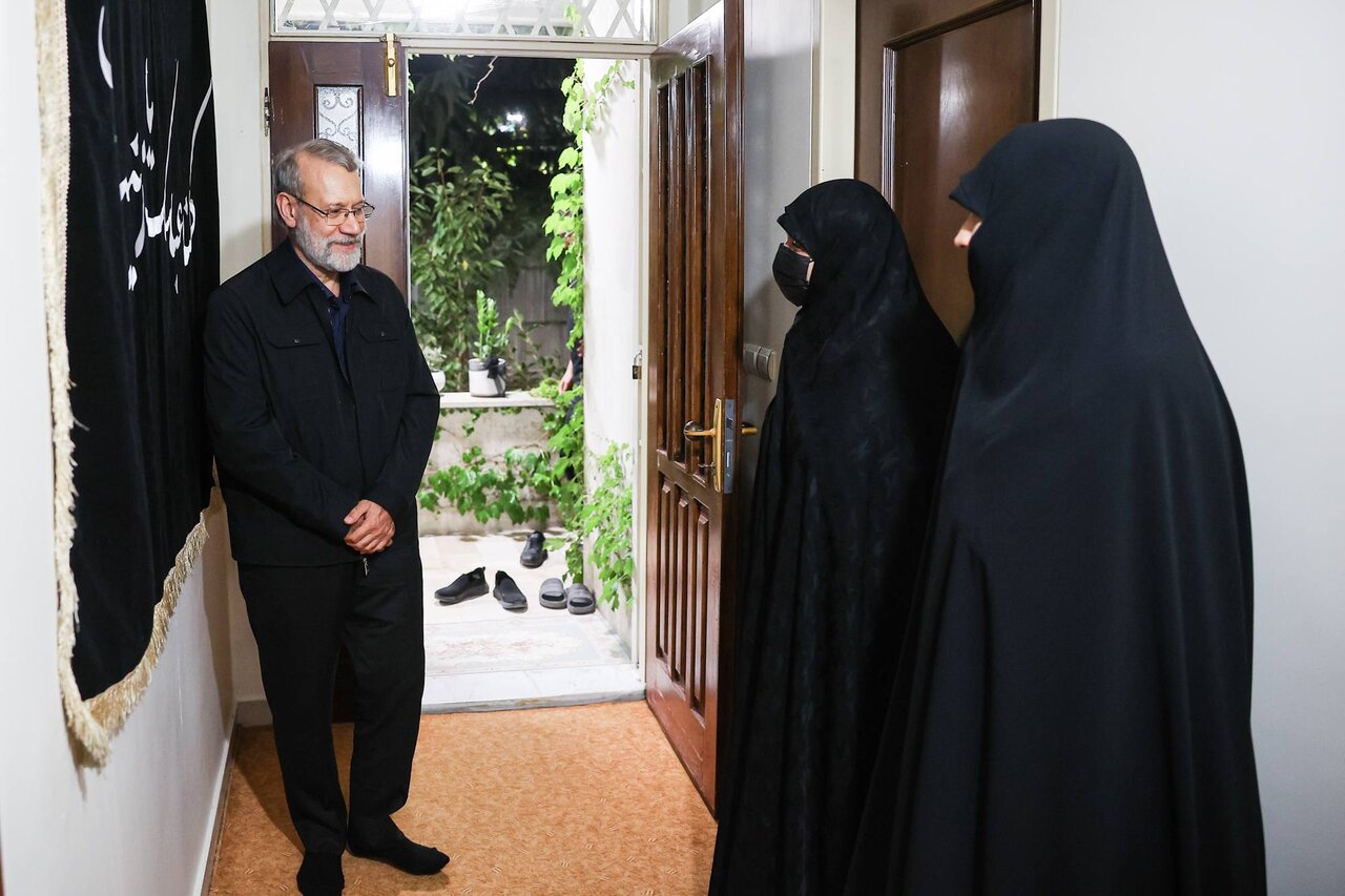 یادداشت مشاور رهبری در جریان حضور در منزل شهید سلامی؛ دوست دیرین او، علی لاریجانی 2