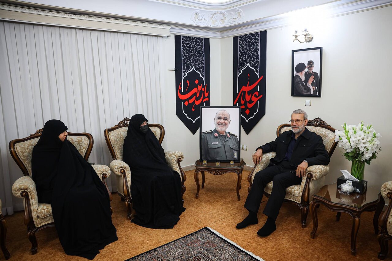 یادداشت مشاور رهبری در جریان حضور در منزل شهید سلامی؛ دوست دیرین او، علی لاریجانی 5
