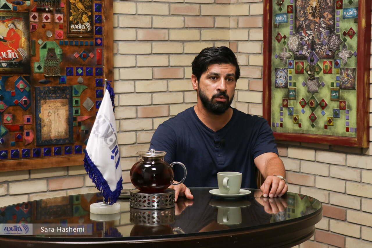 هرگز نشنیدم همایون بهزادی با تفنگ به رختکن برود/پرسپولیس زمان ما هم هوادار متمول داشت!