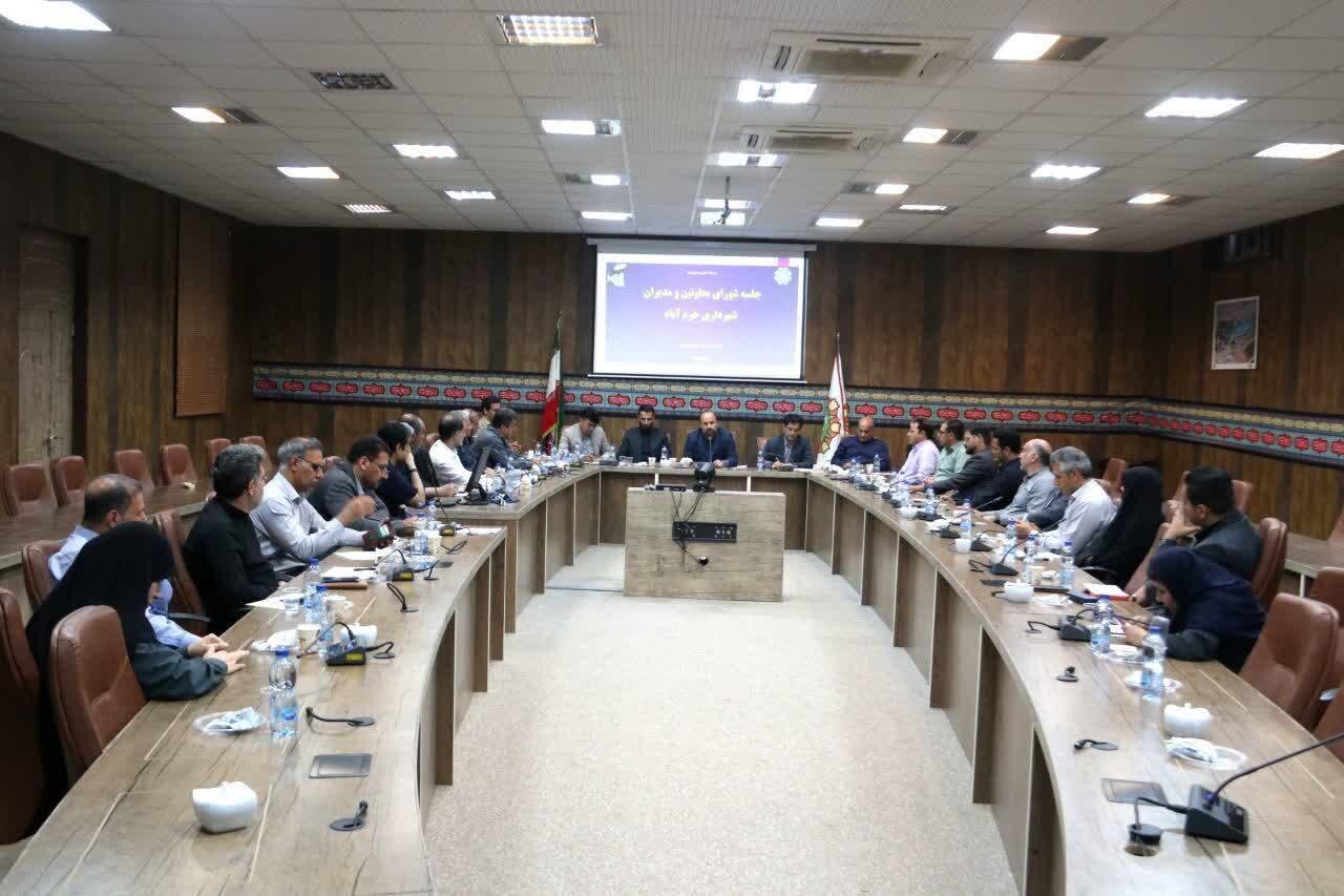 برخورد قاطع با ساختوسازهای غیرمجاز / راه اندازی میادین و آبنماهای شهر