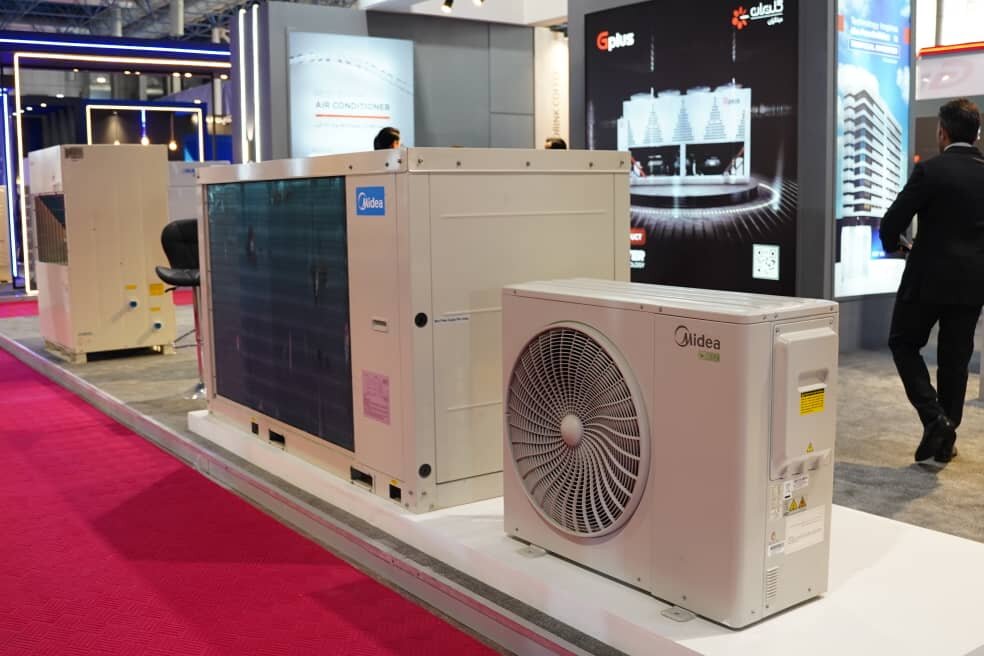 مبتکران گلدیران در نمایشگاه صنعت ساختمان مشهد ۱۴۰۴