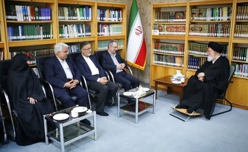 انتقاد علم الهدی از وضعیت ترمینال خارجی فرودگاه مشهد / درخواست امام جمعه مشهد برای برخورد با عناصر فاسد در فرودگاه ها چیست؟
