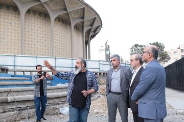کلاف سردرگم تئاتر شهر؛ از بحران آب تا فقدان مدیر