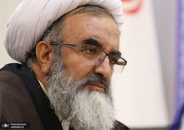 عضو مجلس خبرگان رهبری: ما به ایرانی بودن خودمان افتخار میکنیم / مردم مجدداً به میدان آمدند و نشان دادند که مردم مقاومی هستند