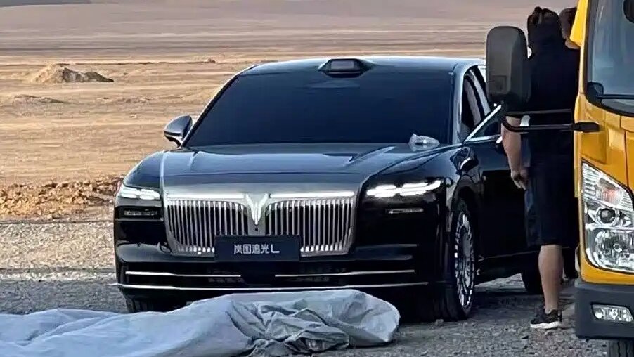 کپی چینی میباخ قبل از رونمایی شکار شد /عکس