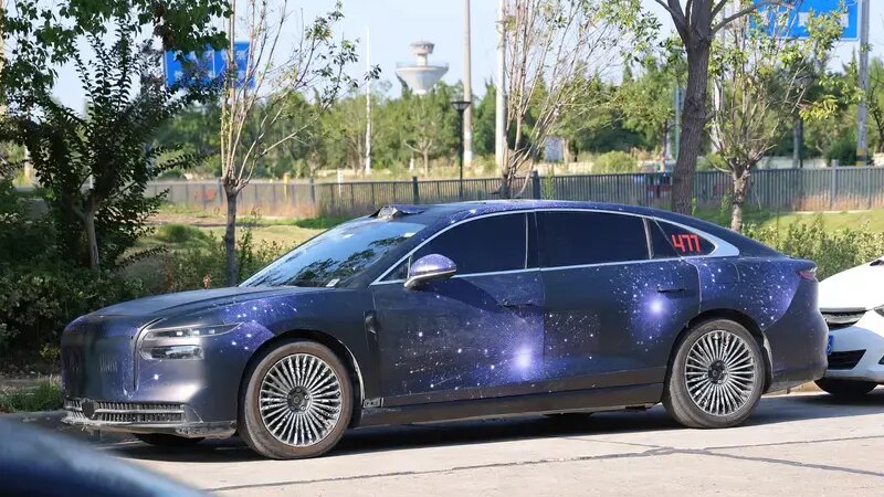 کپی چینی میباخ قبل از رونمایی شکار شد /عکس