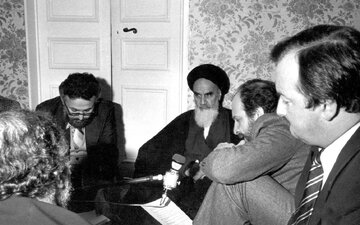 پیام محرمانه کارتر به امام خمینی(ره) یک روز پس از گوادالوپ و پاسخ آن/ رئیس جمهور آمریکا، امام را به چه چیزی تهدید کرد؟