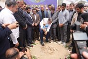 کلنگ فاز اول مجتمع تجاری و گردشگری میاندوآب به زمین زده شد