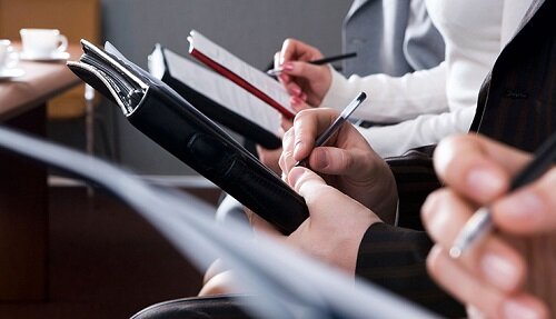 پیام محمدباقر قالیباف به مناسبت روز خبرنگار/ عارف هم پیام داد