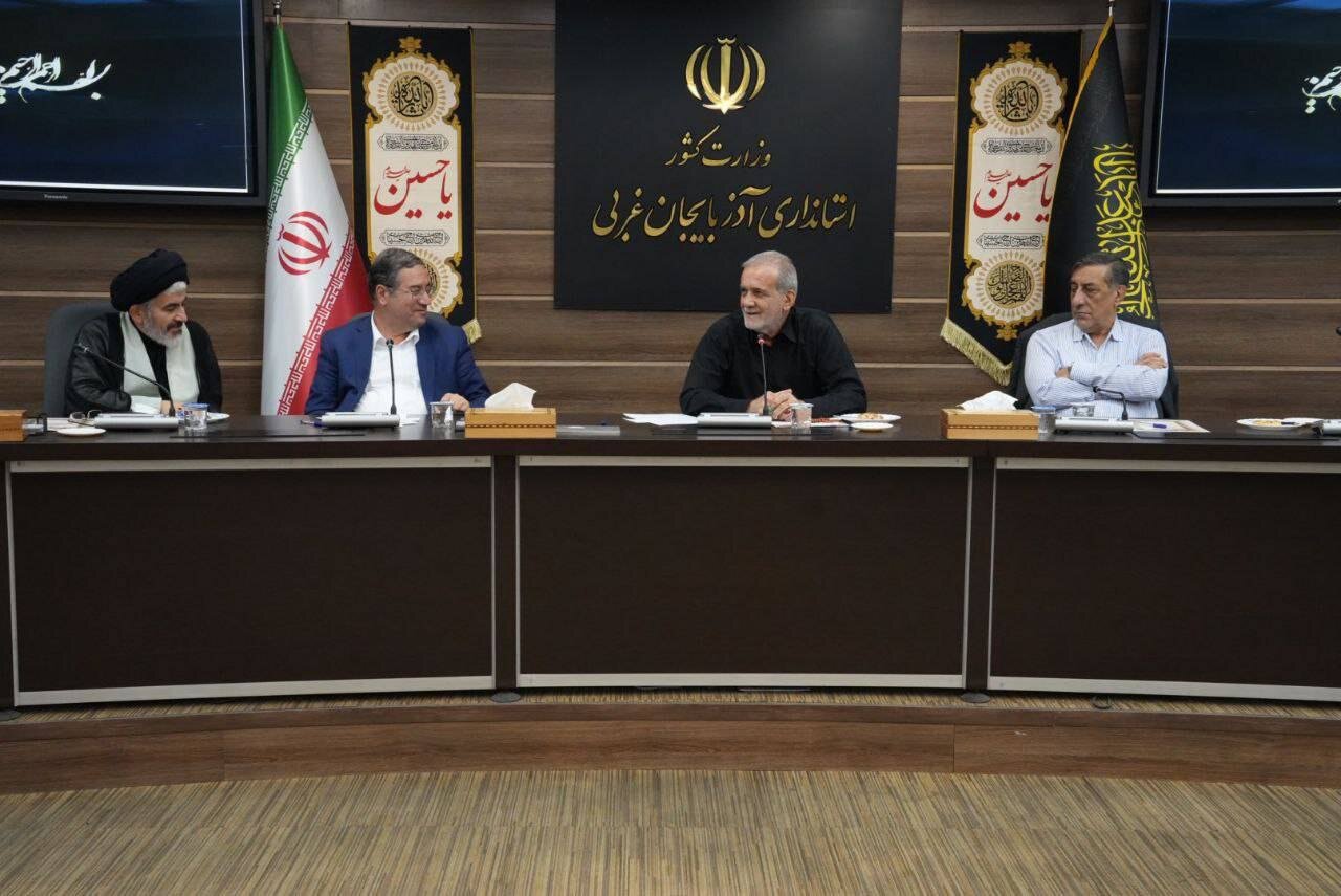 در دیدار فعالین اقتصادی استان آذربایجانغربی با رئیس جمهور چه گذشت؟